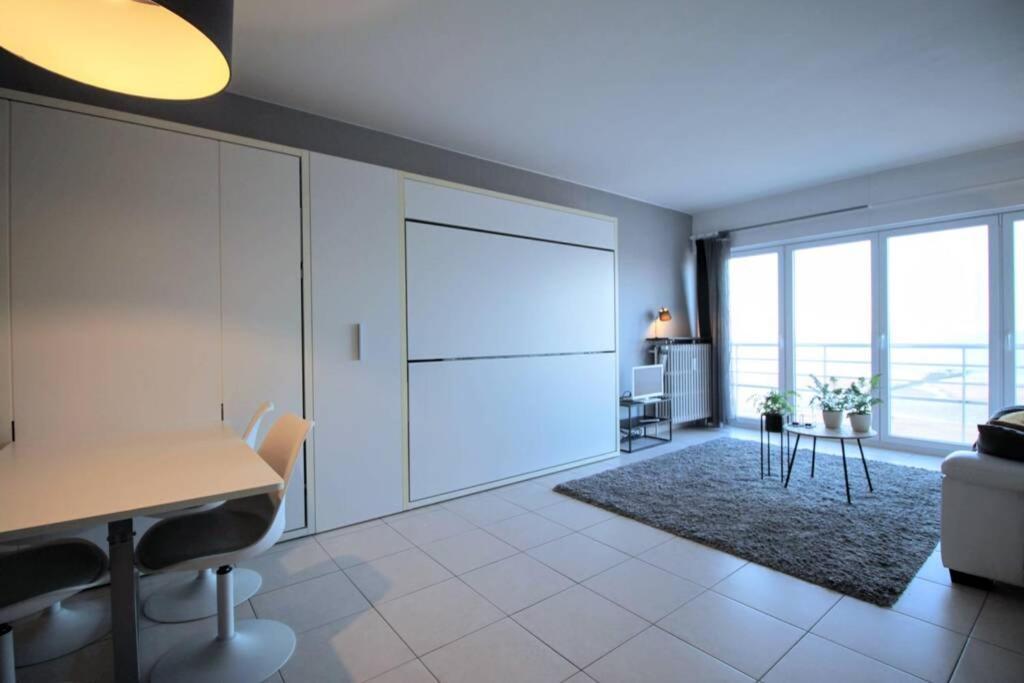 Knappe Studio Met Subliem Zeezicht! Ostende Exterior foto